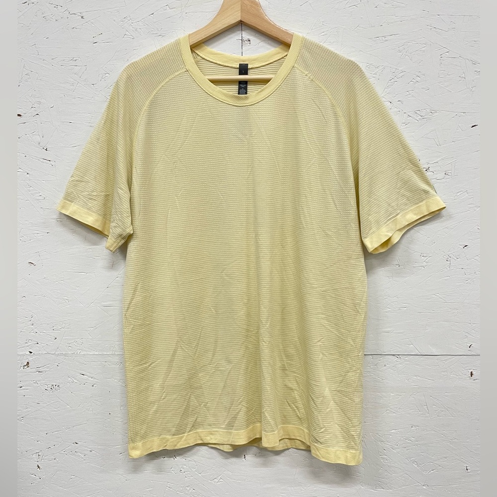 Lululemon | Metal Vent Tech Tee, Size L
